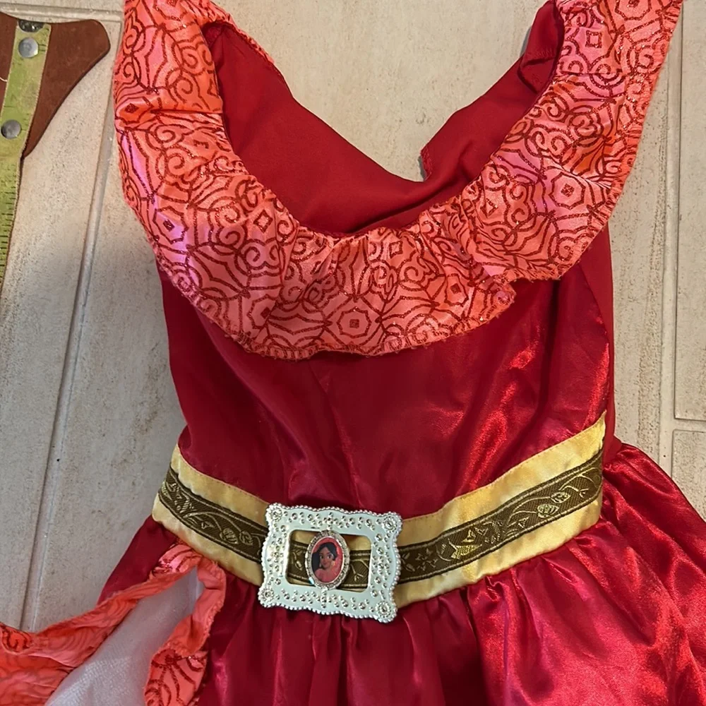 Disney’sElana costume tags have been cut out size small